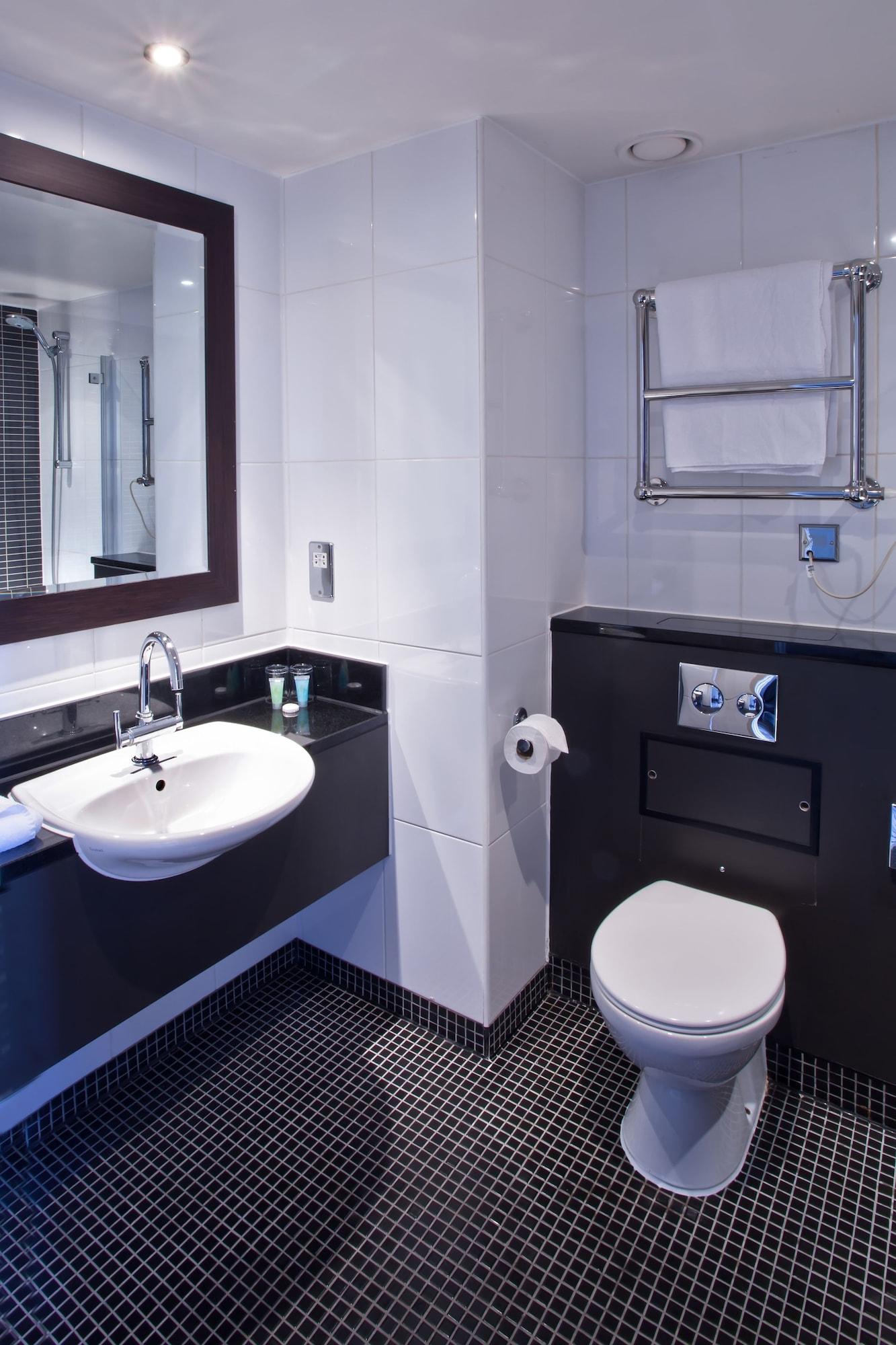Britannia Daresbury Park Hotel & Spa Warrington Bagian luar foto