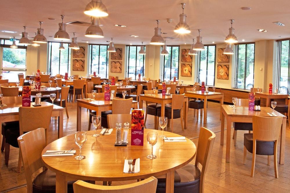 Britannia Daresbury Park Hotel & Spa Warrington Bagian luar foto